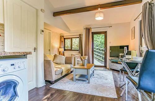 Caerwys Ski Chalet | Kingfisher Lakeside Lodge