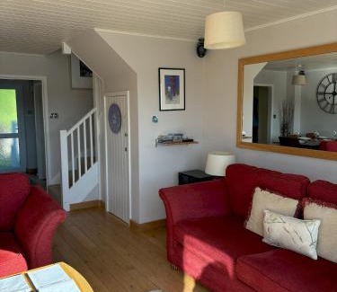 South Cerney Cabin | Kinsale Lodge · Cotswolds Lakeside - Spring Lake