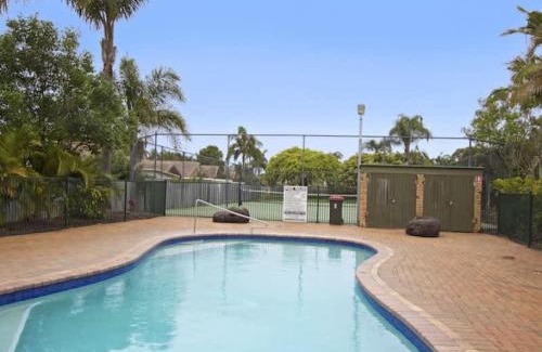 Tweed Heads House | Kirra Beach Escape - Pool Tennis Pets Near Airport