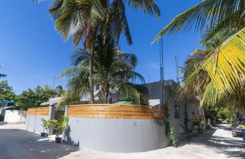 Omadhoo Hotel | Kirulhiya Maldives - Omadhoo