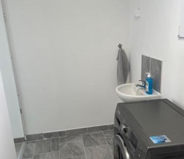 Nagydorog Apartment | KISHOMes-Munkásszállás és Albérlet