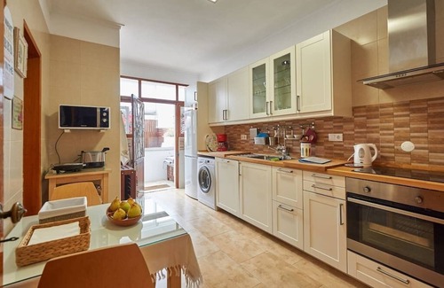 Ericeira House | KISS FLOWER HOUSE, the ideal choice for family holidays close to the beach