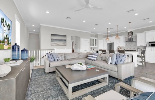 South Padre Island House | "Kite 1" New custom home Bay Views, Private pool & Hot tub, Sleeps 8