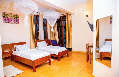 Gisenyi Hotel | KIVU HILLTOP VIEW HOTEL