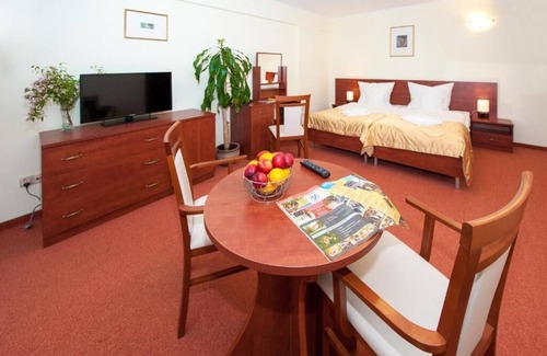 Czerniawa-Zdroj Hotel | Klinika Mlodosci Medical SPA