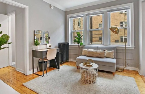 Edgewater Beach Apartment | KM Edgewater Minimalist Studio Apartment
