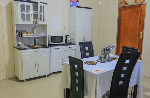 Livingstone House | KM Executive Lodge