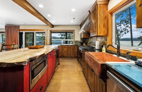 Bennett Bay House | Kokanee Bay Beach House | 3 Miles from Downtown CDA