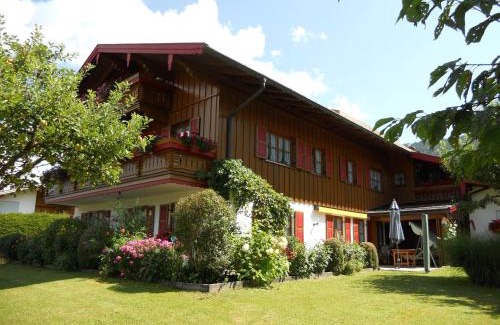 Blindau Apartment | Komfortable Ferienwohnung Mit Herrlichem Bergblick