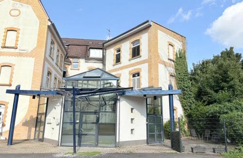 Erfurt Apartment | Komfortable XL Ferienwohnung für Familien und Gruppen bis 10 Pers - Erfurt City Hauptbahnhof - gratis Parkplatz - WLAN