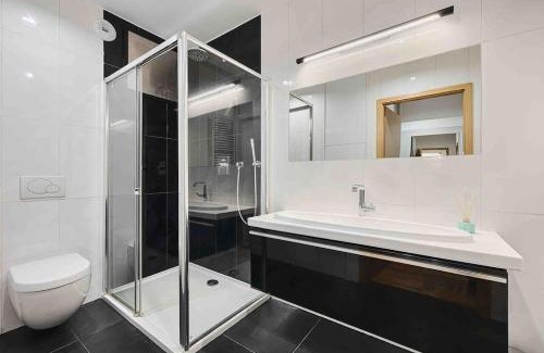 Baluty Apartment | Komfortowy apartament z siłownią i sauną Revisit Apartment 11