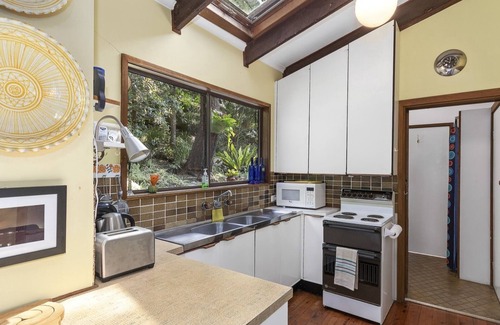 Pearl Beach House | KOORAWATHA @ PEARL BEACH PET FRIENDLY
