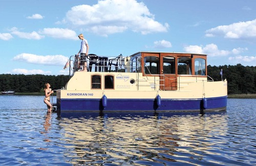 Priepert Boat Rental | Kormoran 940 - license-free houseboat - KUHNLE-TOURS Priepert