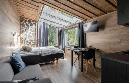 Kuusa Apartment | Koskisviitti 4 - Private High Quality Suite with Lake Views