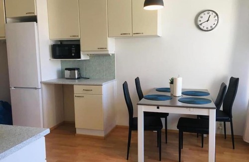 Keskinen District Apartment | Kotimaailma - Kolmio Koskelassa, Käpylän lähellä Helsingissä