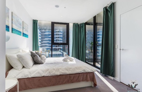 Fortitude Valley Apartment | KOZYGURU FORTITUDE VALLEY HOLIDAY STYLE 2 BED APT FREE PARKING QFV211-1601