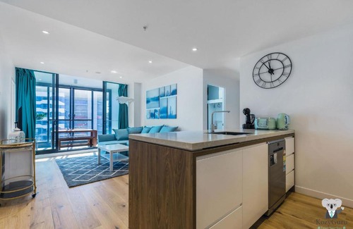 Fortitude Valley Apartment | KOZYGURU FORTITUDE VALLEY HOLIDAY STYLE 2 BED APT FREE PARKING QFV211-1601