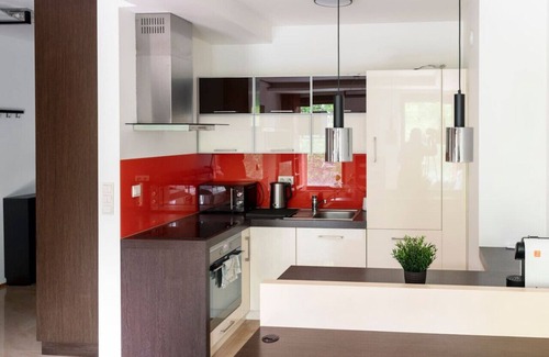 Warszawskie Apartment | Kraków Główny Apartment - Parking, Workspace - by Rentujemy