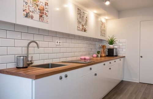 Kleparz Apartment | Krakow's Tranquil Retreat: Cozy Apartment, Modern Living & City Access