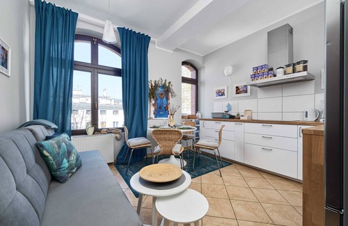 Wroclaw City Center Apartment | Krasinskiego 15A | Elegant Apartment | Balcony