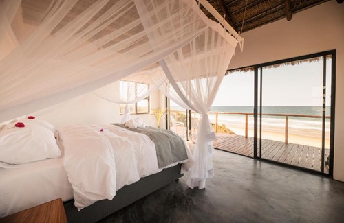 Tofo Cabin | Kumba Lodge