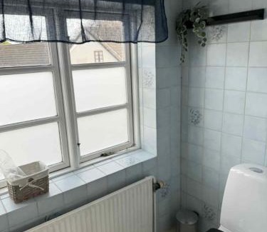 Tylstrup Apartment | Kvisthuset 1 Sal