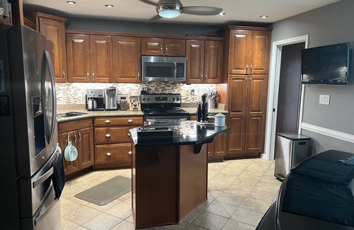 Douglass Hills House | KY Derby Rental … Charming 3-bedroom house, sleeps 6