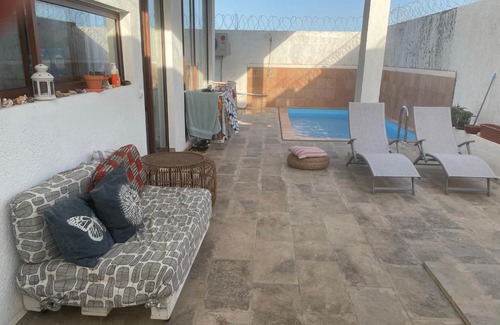 Praia House | Kyaala Suítes - com piscina e vista oceano