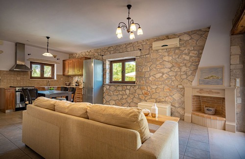 Limni Keri Villa | Kymaros Villas