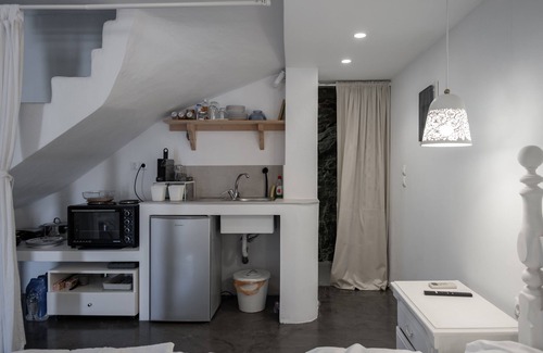 Kithnos House | KYON Beach Suite-B 2min by the sea Skilos, Kythnos