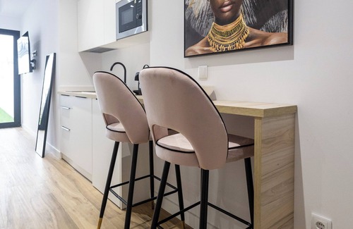 Sant Antoni House | Lôla Suites by Concept