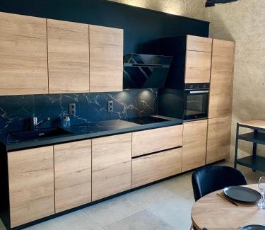 Bruniquel House | L'Alternative - Gîte pour 4 personnes - Bruniquel