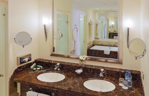 Skhirat Plage Hotel | L' Amphitrite Palace Beach Resort & Spa