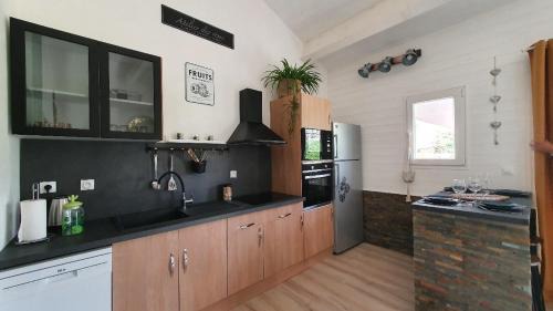 Lagorce House | L'ANNEXE de L'IBIE BLEUE