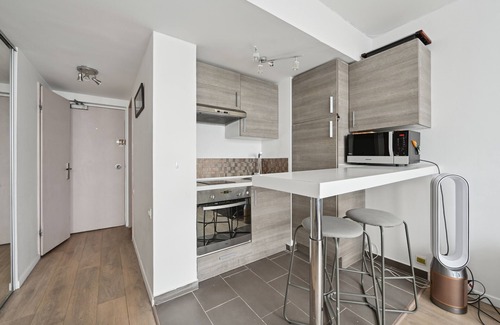 Puteaux Apartment | L'Appart-Noramic Pouey - Welkeys
