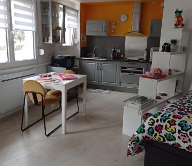 Le Treport Apartment | L'arc-en-ciel