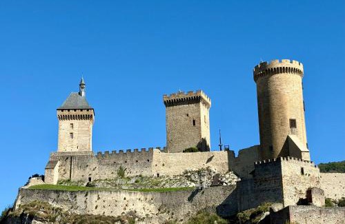 Foix Apartment | L'Ariane, Vue sur le château