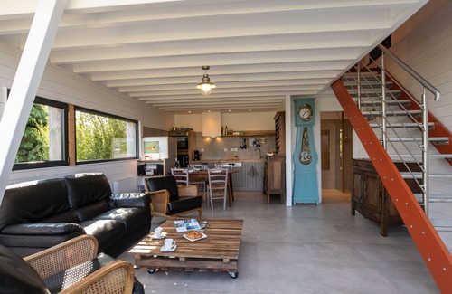 Locquirec House | L'Atelier by Interhome