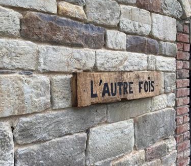 Walk House | L Autre Fois