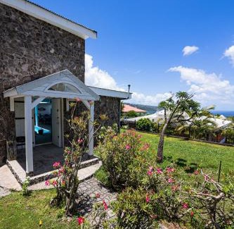 Saint-Pierre Bed & Breakfast | L'Hacienda