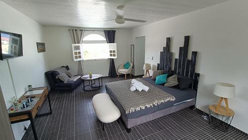 Saint-Pierre Bed & Breakfast | L'Hacienda