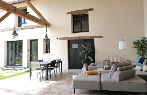 Priay House | L'HERMANCERIE