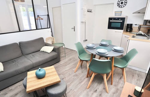 Pontivy Apartment | L'indigo - Wifi - 400m centre Pontivy