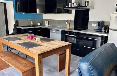 Saint-Come-de-Fresne House | L'Ostréa, house with garden 200m from the sea-wifi