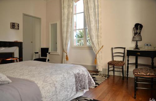 Bourges Bed & Breakfast | L'Oustal