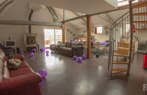 Saint-Martin-de-la-Lieue Cottage | La Bergerie du Martinaa - Gite for 10 -Pet park - Heated swimming pool