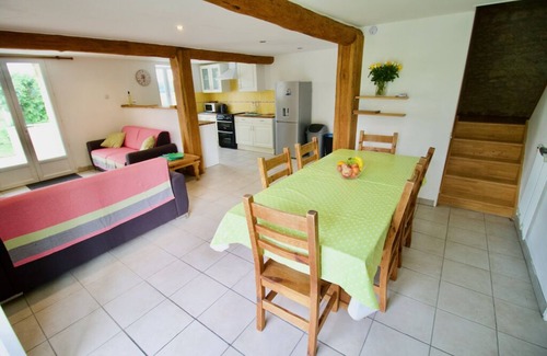 Saint Germain du Seudre Cottage | La Bigorre Grange - family friendly, heated pool, 30 mins to gorgeous beaches
