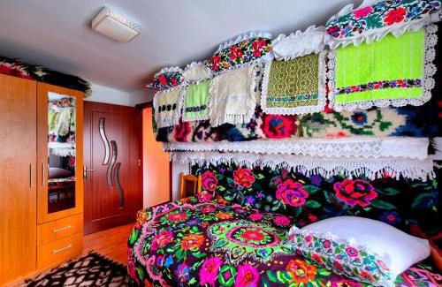 Jibert House | La Bujor
