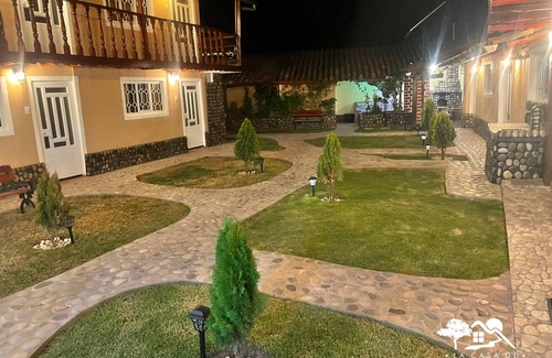 Chupaca Cabin | LA Casa DE LOS Rodriguez