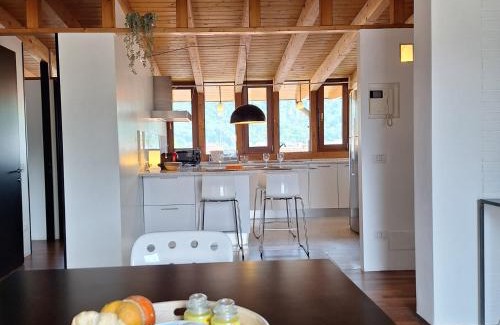 Laveno Apartment | La casa del artista